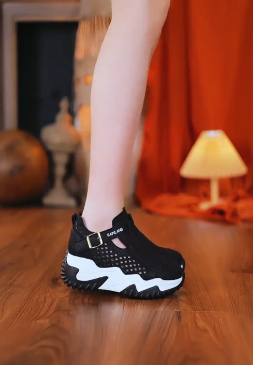 Black hollow breathable metal buckle casual shoes