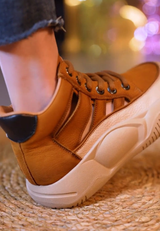 Breathable leisure shoes for ankle protection