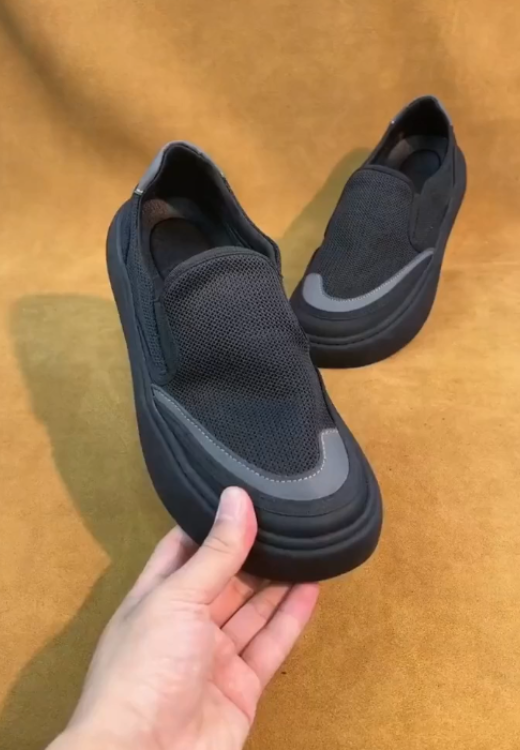 Men's lightweight casual mesh breathable shoes