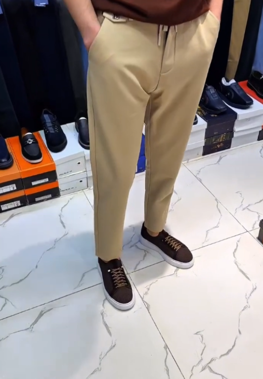 Khaki elastic casual pants