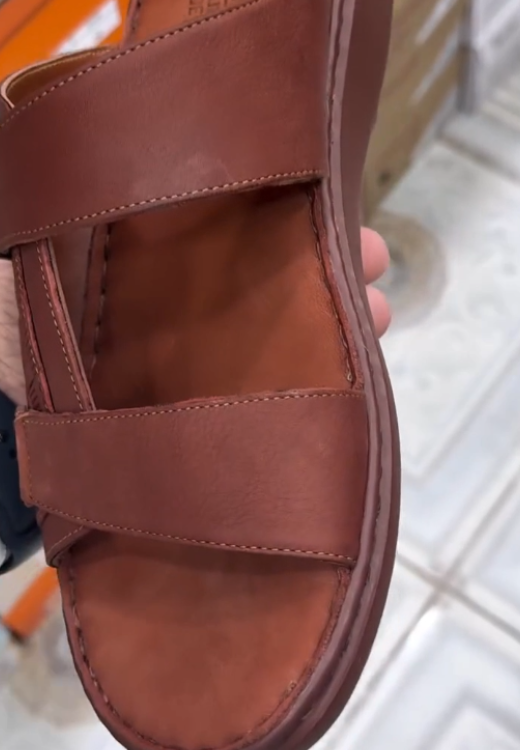 Men's high-quality leather waterproof, non-slip and deodorant sandals