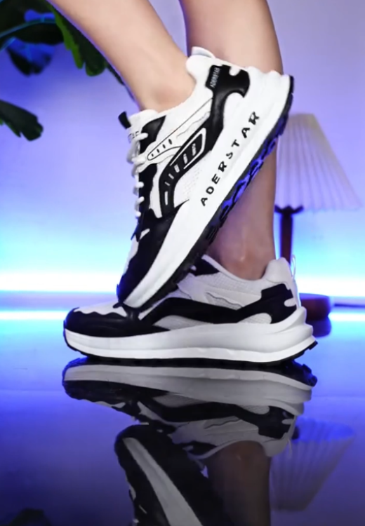 Men's black and white color matching letters soft-soled casual shoes