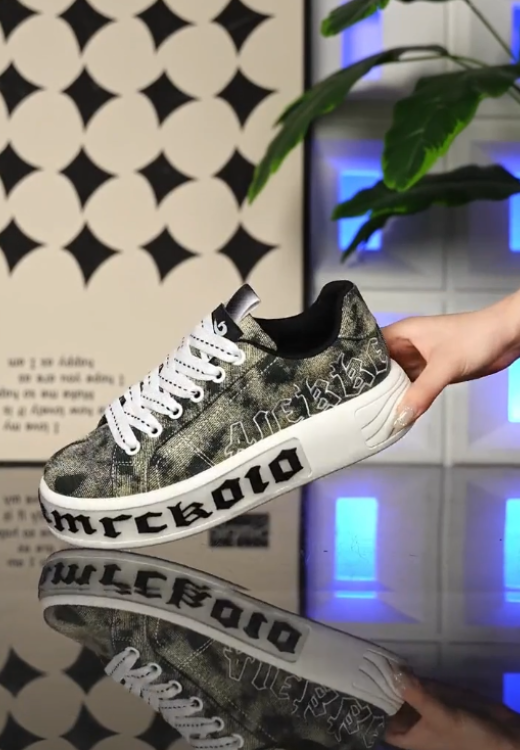 Men's fashion letters increase camouflage casual shoes