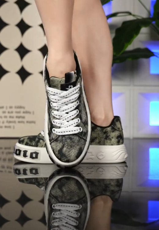 Men's fashion letters increase camouflage casual shoes