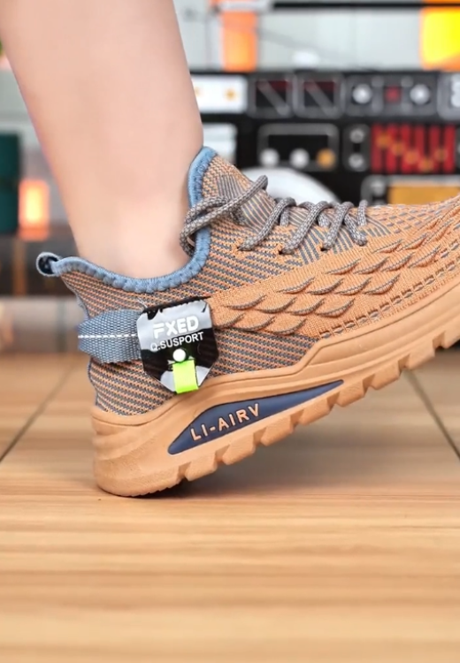 New mesh shoes sports running leisure deodorant shoes