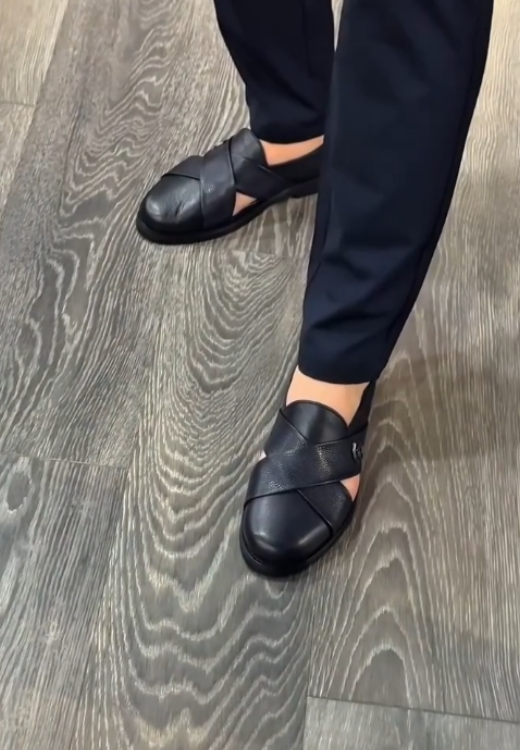 Men's high-quality handmade cowhide sandals