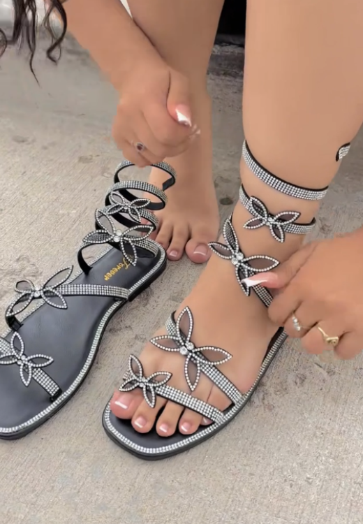 Fashion rhinestone winding sandals
