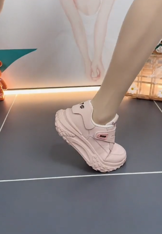 Macaroon color sports casual shoes in summer