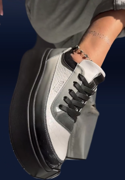 Ink-jet color gradient casual shoes