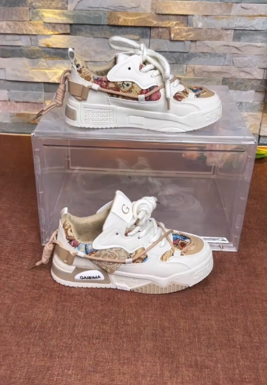 Khaki pattern splicing casual shoes