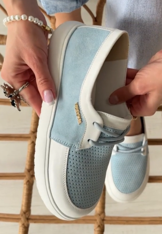 Blue and white stitching light casual shoes