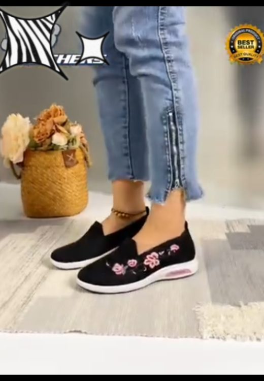 Women's embroidered leisure walking shoes