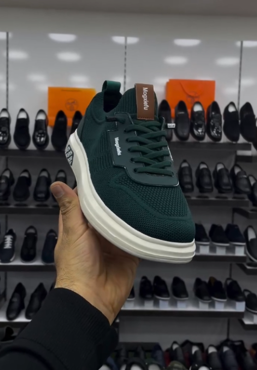 Men's dark green breathable casual shoes