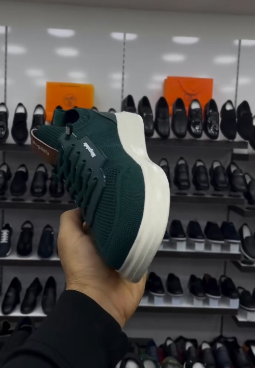 Men's dark green breathable casual shoes