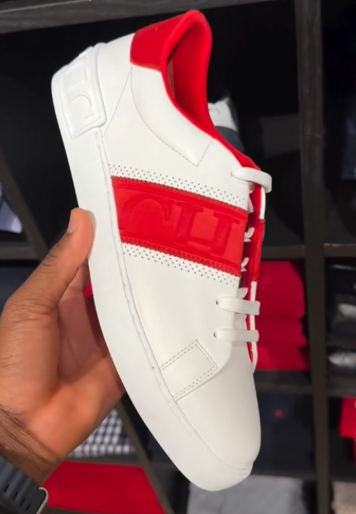 Red letter striped casual shoes