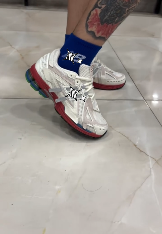 Men's casual sports shoes with red air cushion