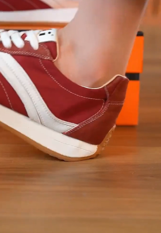Women's red white striped stitching casual shoes
