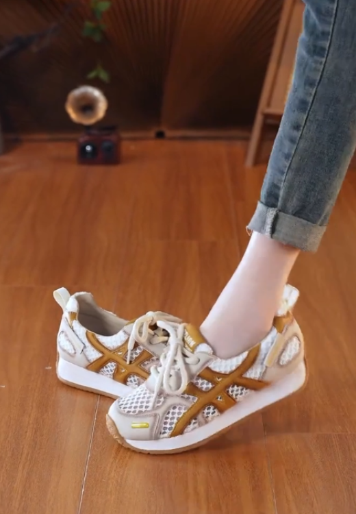 Mesh hollow casual shoes