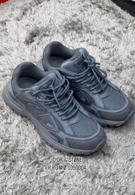 Men's high-quality grey casual sports shoes