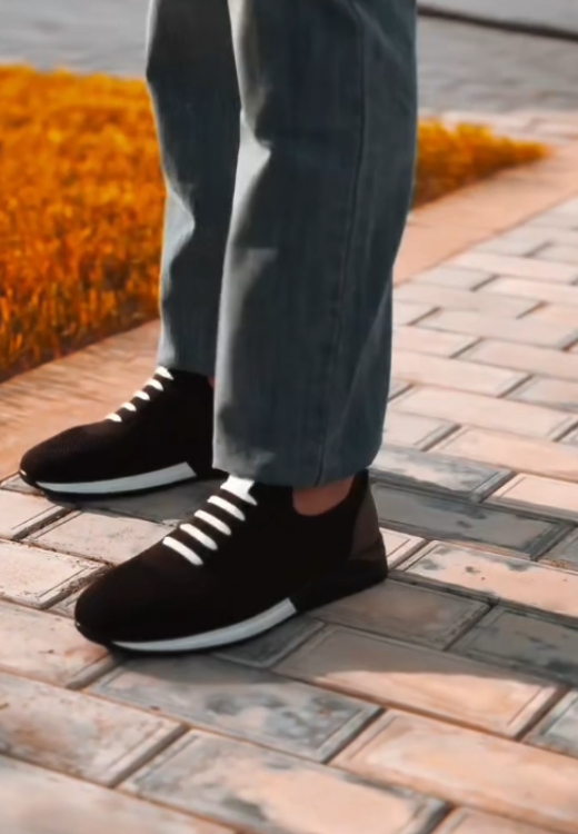 Men's black casual breathable shoes