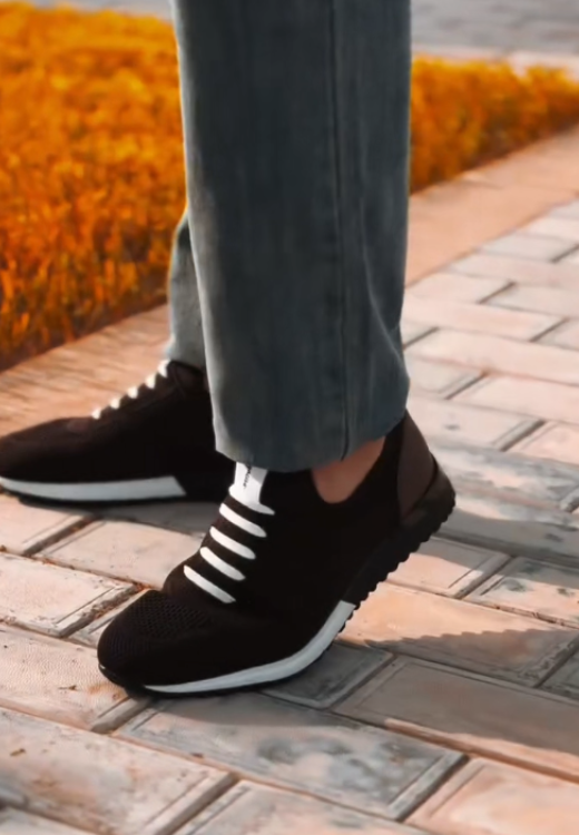 Men's black casual breathable shoes