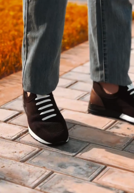 Men's black casual breathable shoes