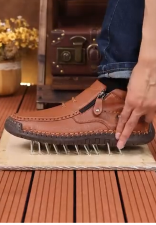 Men's waterproof leisure zipper shoes