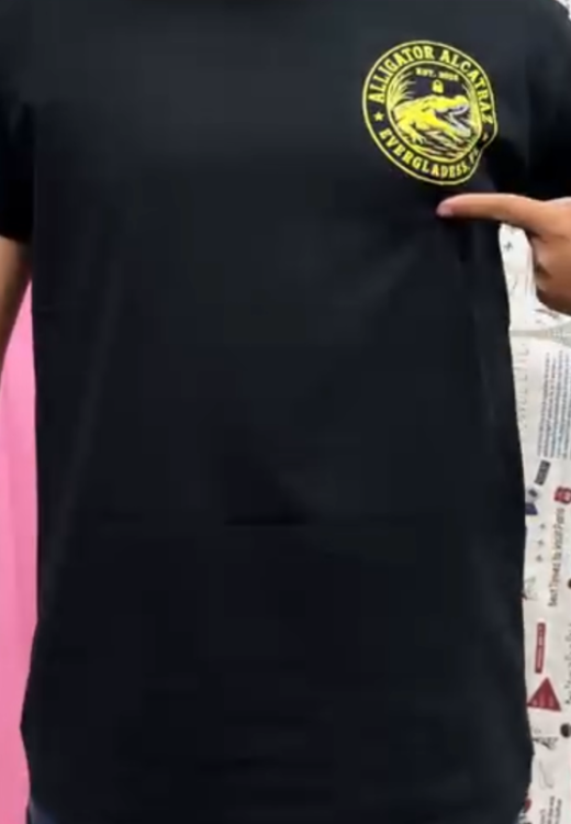 Men's alligator printed short sleeves