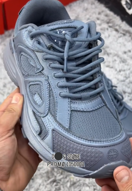 Men's high-quality grey casual sports shoes