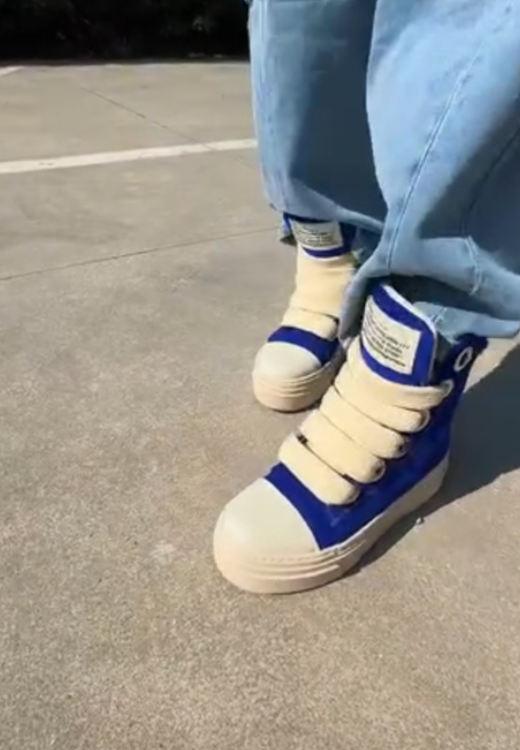 Royal blue heighten high-top canvas shoes