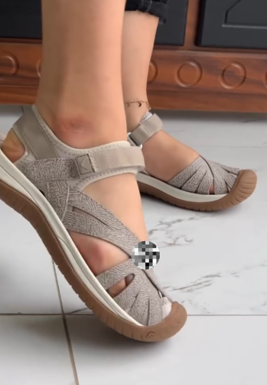 High-quality multicolor sandals
