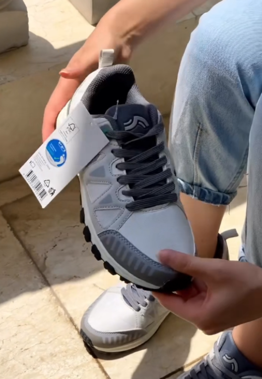 Summer breathable triangle sneakers