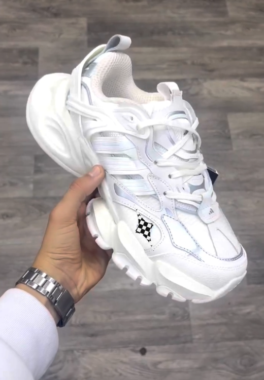 Men' s white three-bar heightening leisure shoes