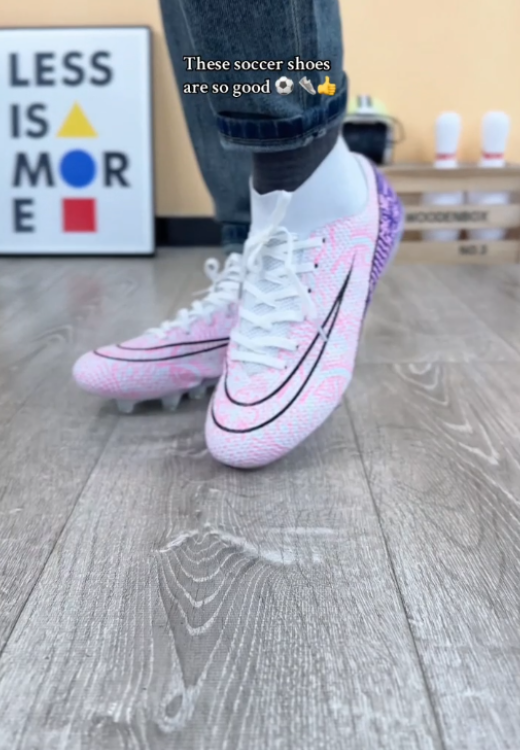 Men's fashion pink purple football shoes
