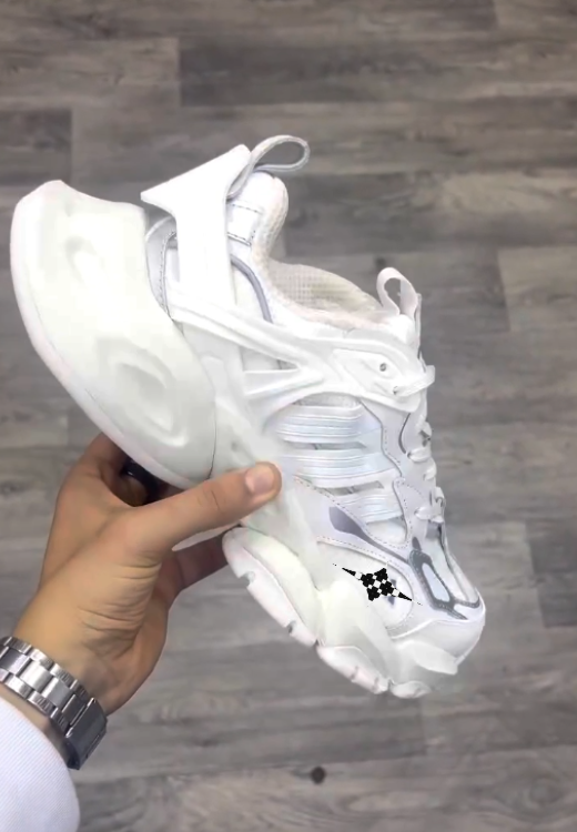 Men' s white three-bar heightening leisure shoes