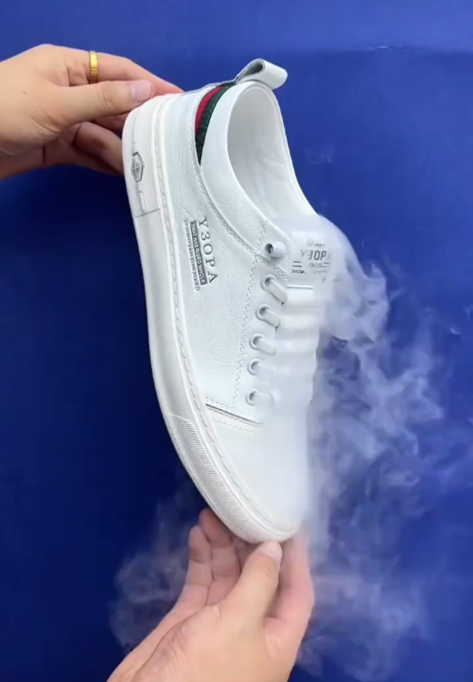 Breathable casual thin-soled white shoes