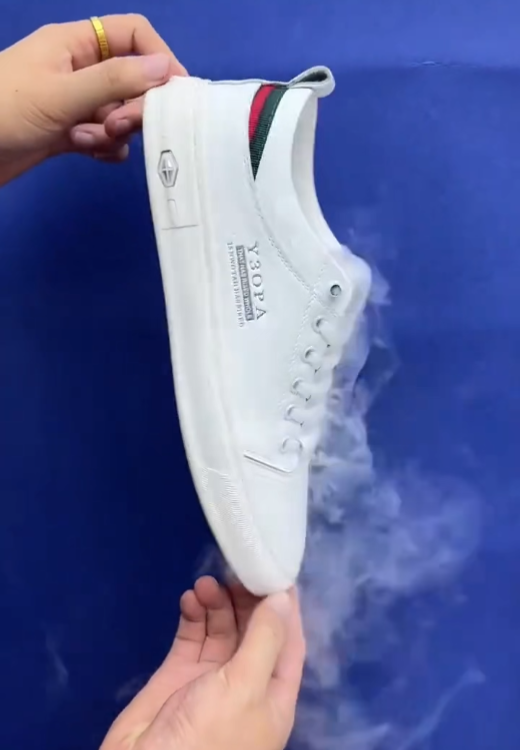Breathable casual thin-soled white shoes