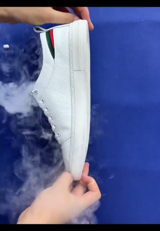 Breathable casual thin-soled white shoes
