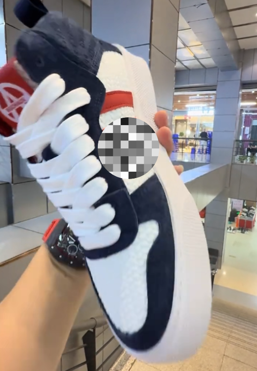 Blue and red stitching high-top slash sneakers