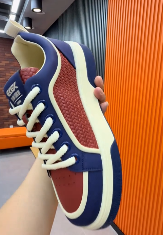 Classic sneakers with red and blue color matching