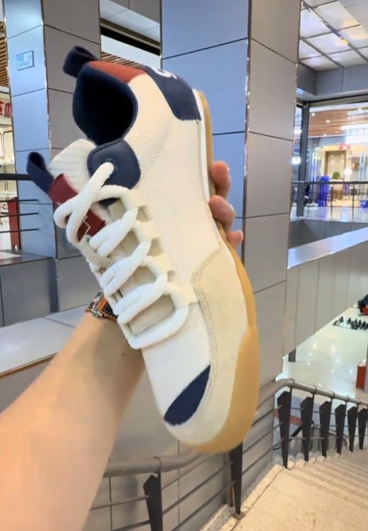 Mesh thick shoelace letters casual sports shoes