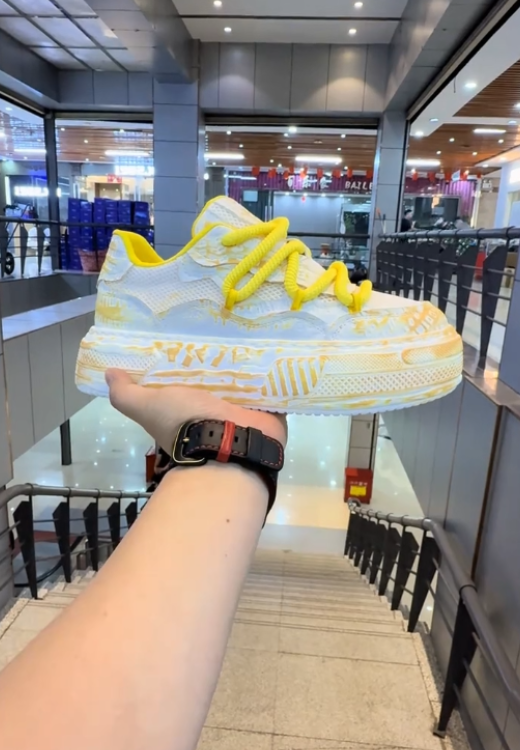 Men's fashion yellow and white color matching increased leisure shoes
