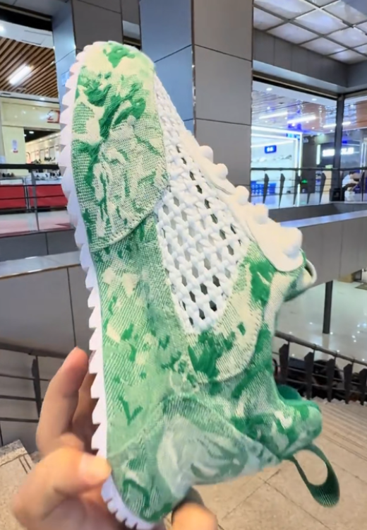 Colored old denim hollow-out breathable sneakers