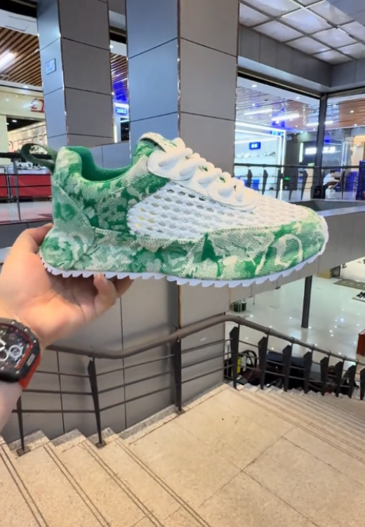 Colored old denim hollow-out breathable sneakers