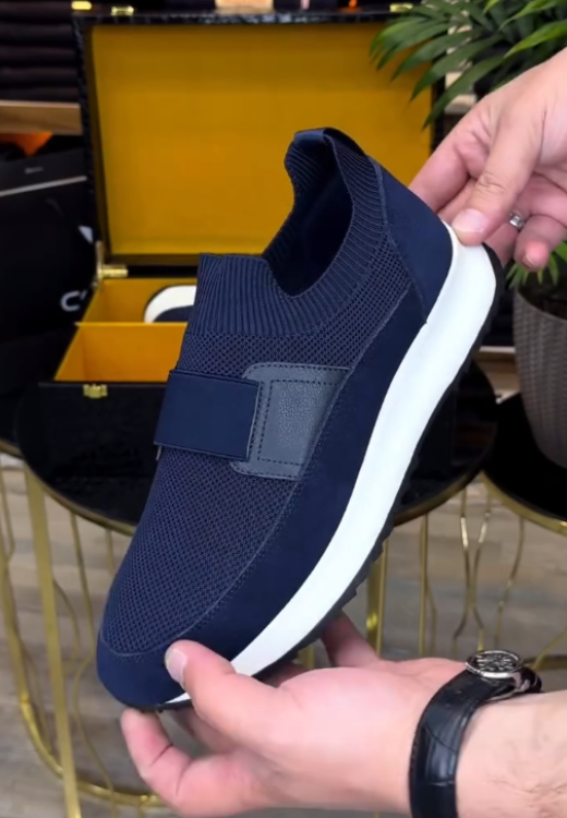 Men's solid color elastic casual shoes