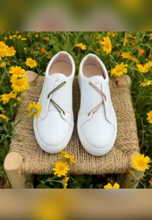 Modern leather leisure sports shoes