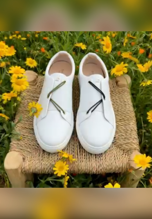 Modern leather leisure sports shoes