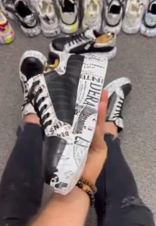 Old newspaper printed casual zipper sneakers