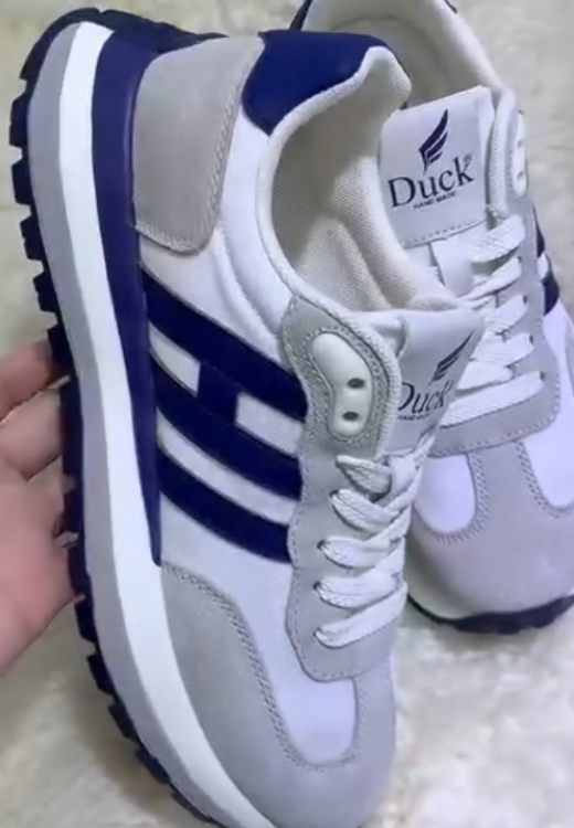 Men's elegant blue and white breathable casual sports shoes