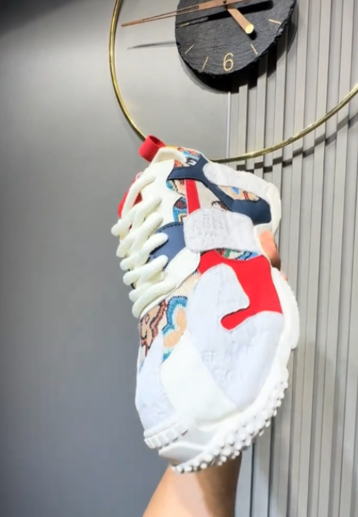 Men's embroidered collage sneakers